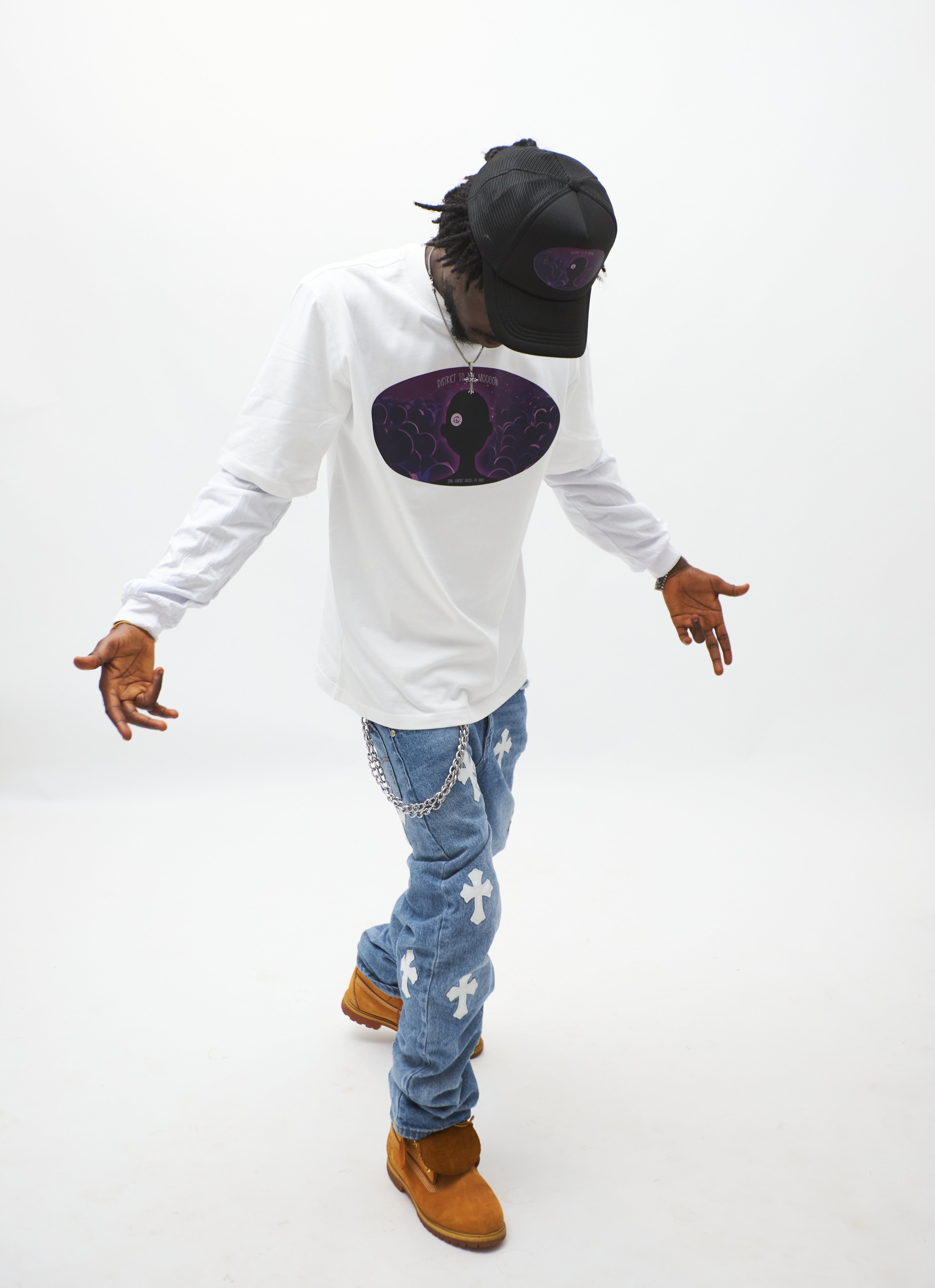 DISTRICT TO THE MOON